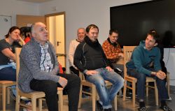 Literarna čajanka izpod peresa pisateljice Ksenije Trs in moderatorja večera, Staneta Kocutarja