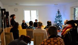 Literarna čajanka izpod peresa pisateljice Ksenije Trs in moderatorja večera, Staneta Kocutarja